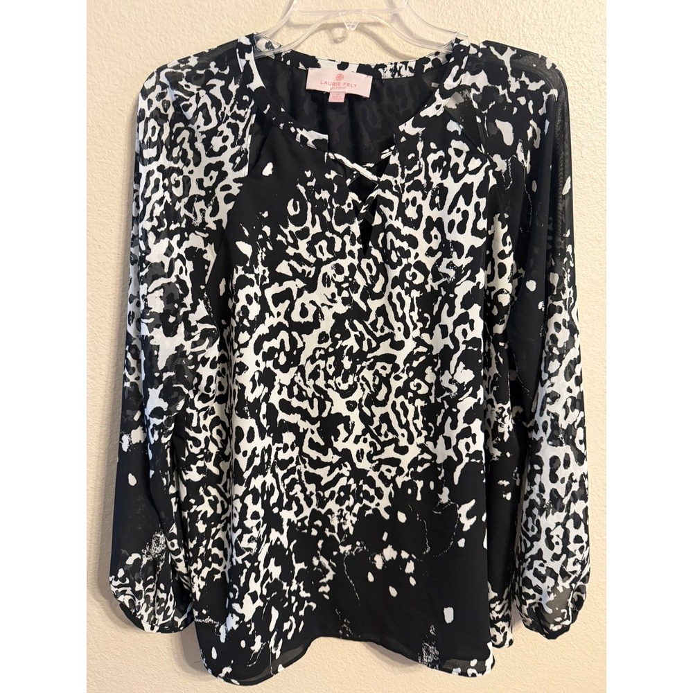 Laurie Felt Women's Black White Leopard Print V-Neck Long Sleeve‎ Blouse Size M